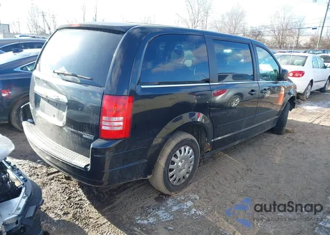 2010 Chrysler Town & Country Lx z USA, uszkodzony, nr VIN 2A4RR4DEXAR188649